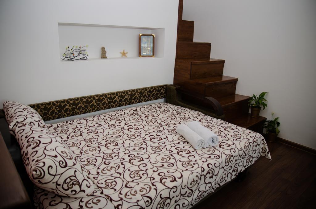 Babylon Apartment On Bukovinskaya Street Rivne Exterior photo
